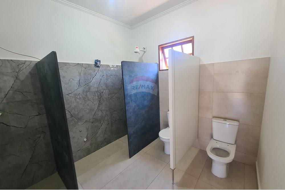 Casa para alugar com 3 quartos, 343m² - Foto 45