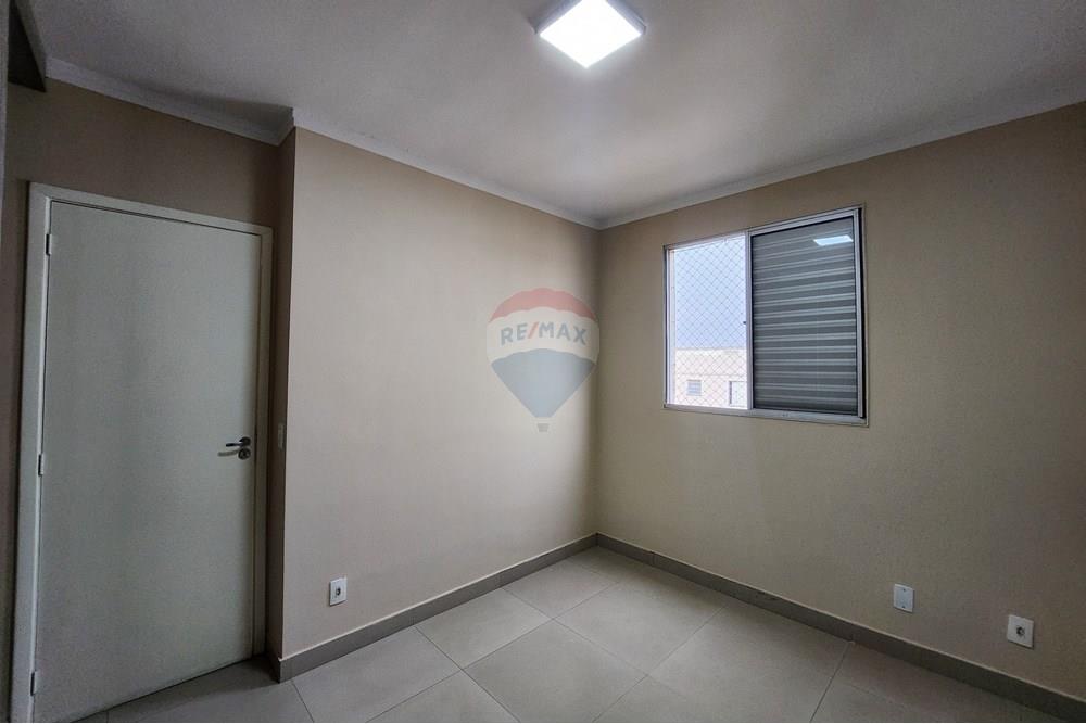 Apartamento para alugar com 2 quartos, 45m² - Foto 12