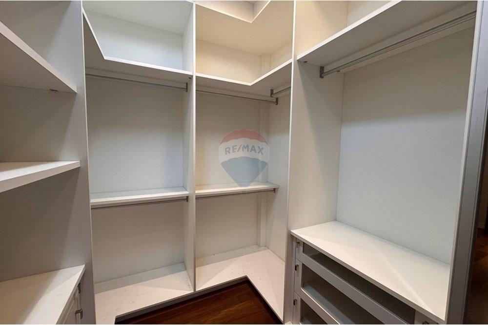 Casa de Condomínio - Venda - Itatiba , São Paulo - photo_5075587369263631136_y.jpg - Closet - 690041052-109