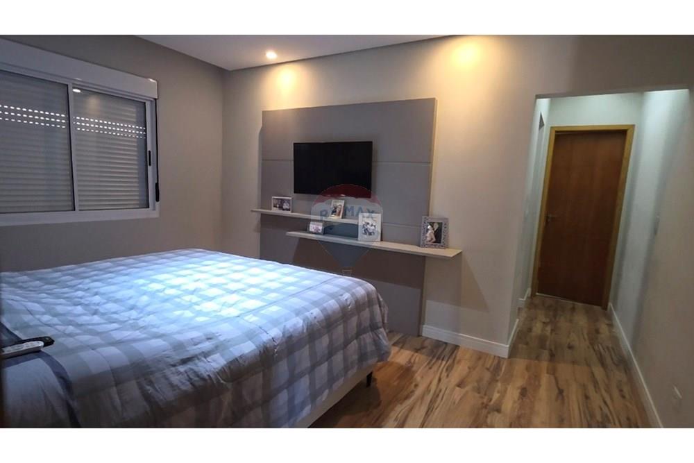 Casa de Condomínio - Venda - Barueri , São Paulo - Screenshot_20260110_090432_Gallery.jpg - 690951041-46