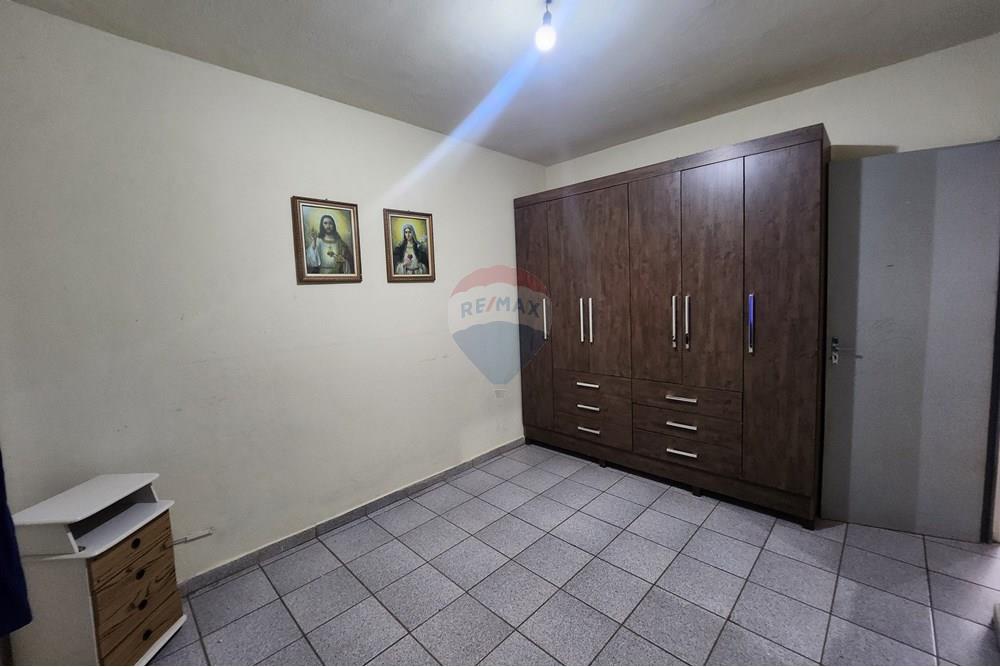 Casa à venda com 2 quartos, 64m² - Foto 17