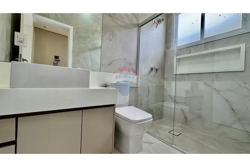 Casa de Condomínio - Alugar - Santa Bárbara d'Oeste , São Paulo - WhatsApp Image 2025-11-17 at 20.03.27.jpeg - Banheiro - 690231086-51