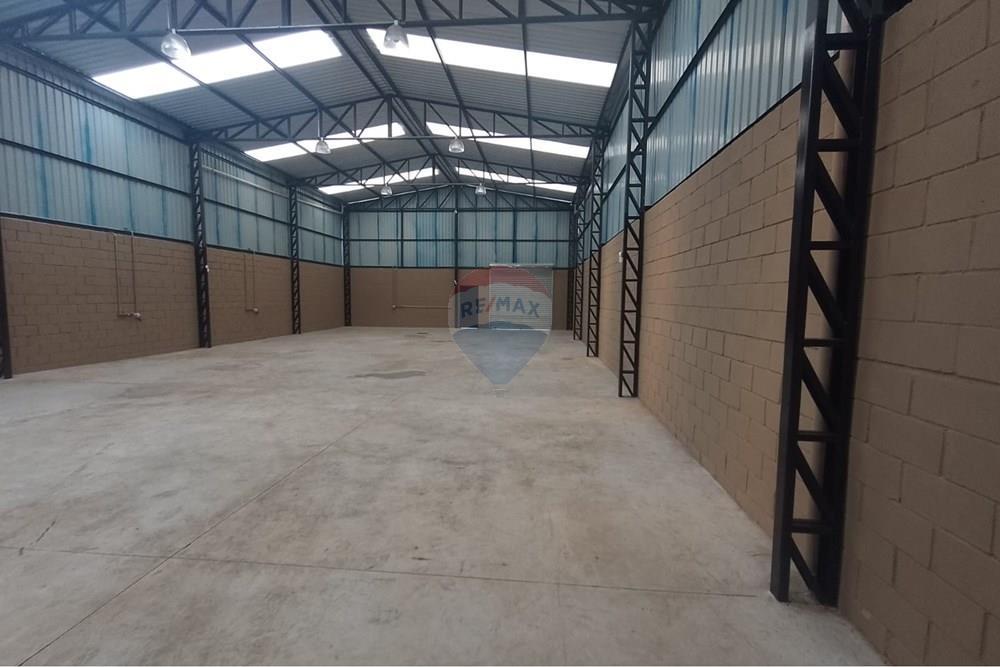 Galpão - Alugar - Bragança Paulista , São Paulo - WhatsApp Image 2026-03-18 at 10.57.22 (1).jpeg - 690041127-187