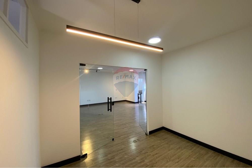 Cj. Comercial/ Sala - Alugar - Valinhos , São Paulo - WhatsApp Image 2026-01-08 at 22.52.18.jpeg - 691181010-16