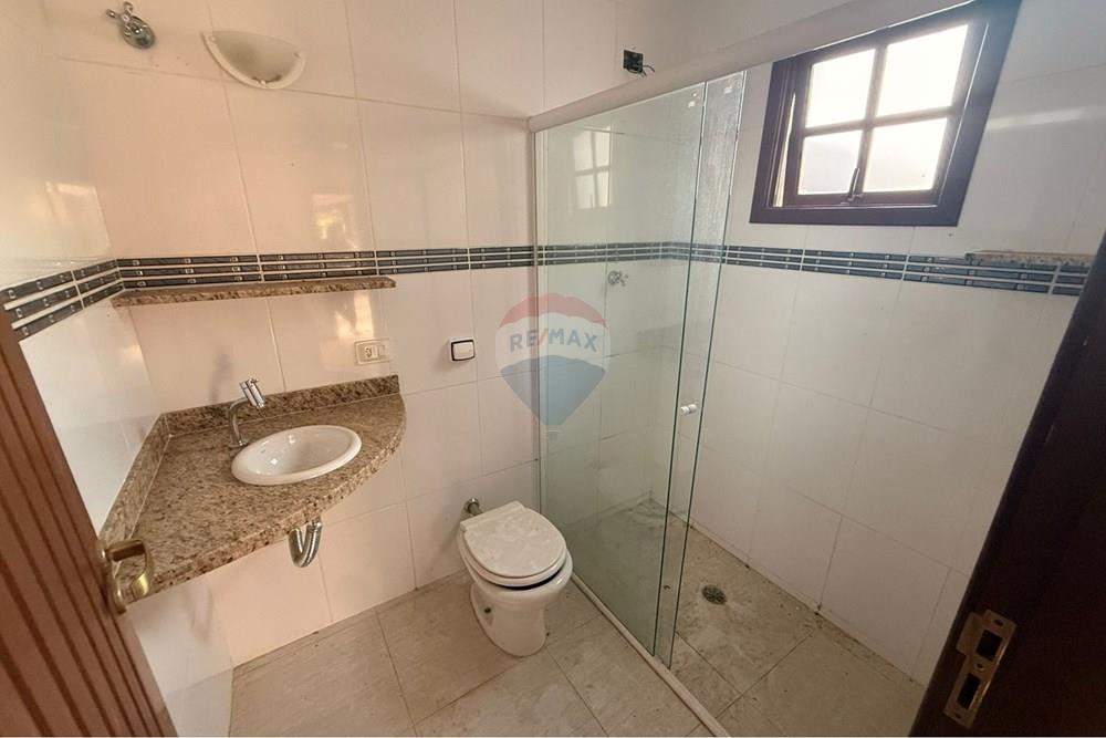 Casa - Alugar - Atibaia , São Paulo - WhatsApp Image 2026-01-13 at 11.17.21.jpeg - Banheiro - 690471182-6