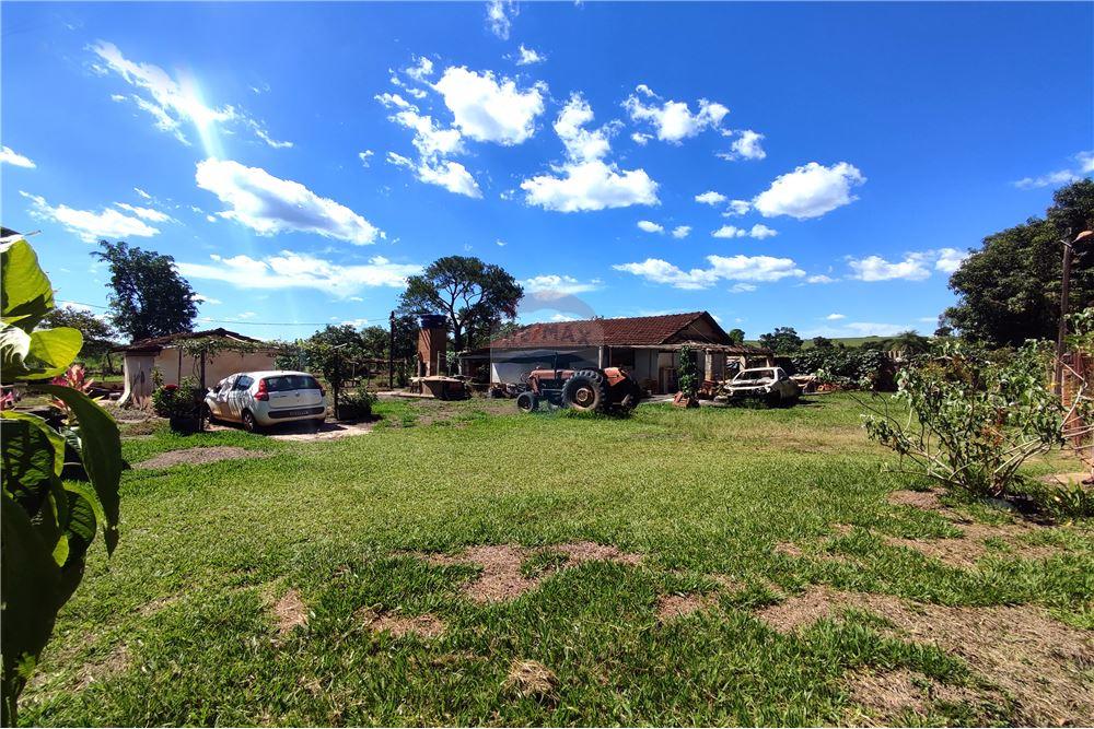 Chácara / Sítio / Fazenda - Venda - Mogi Guaçu , São Paulo - Garagem - 690521015-158