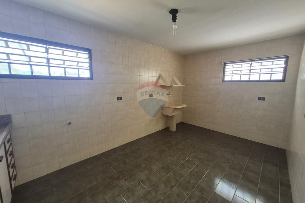 Casa à venda com 5 quartos, 312m² - Foto 57