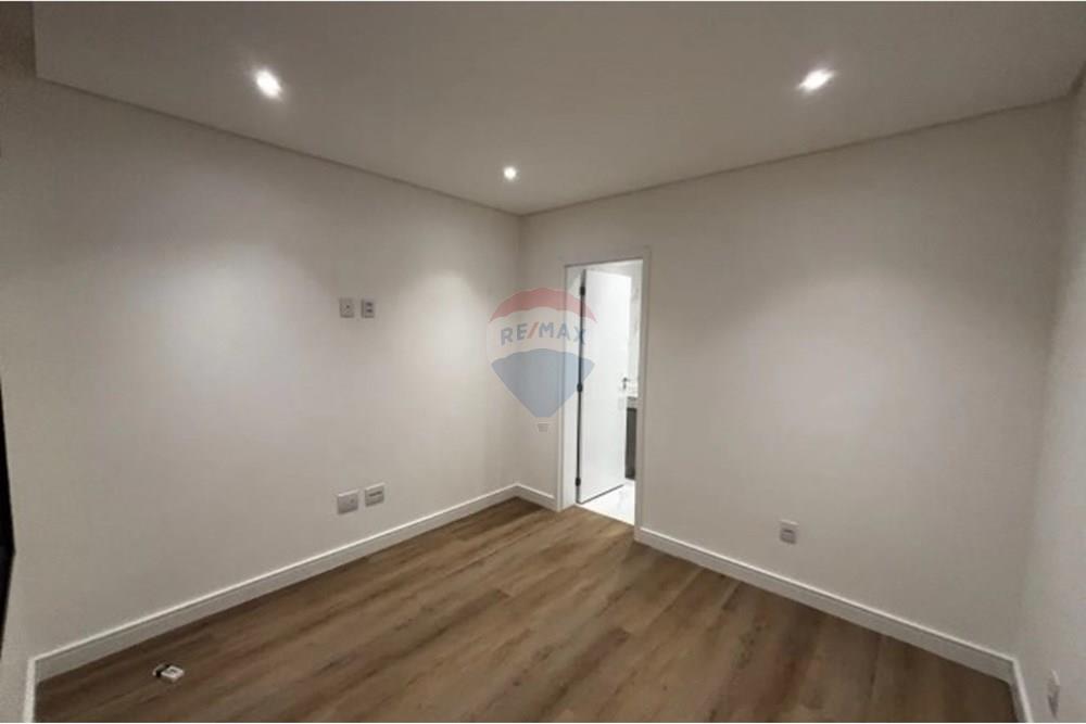 Casa de Condomínio - Venda - Santana de Parnaíba , São Paulo - Captura de tela_3-9-2025_133455_sp.olx.com.br.jpeg - 690951047-56