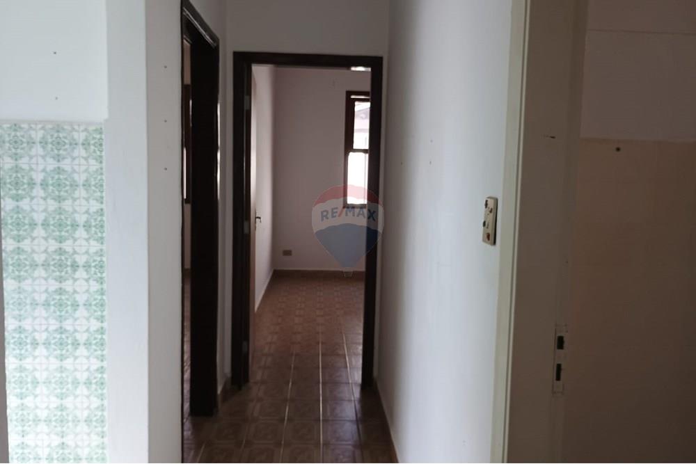 Casa à venda com 5 quartos, 268m² - Foto 11