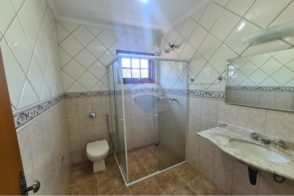 Casa para alugar com 3 quartos, 343m² - Foto 62