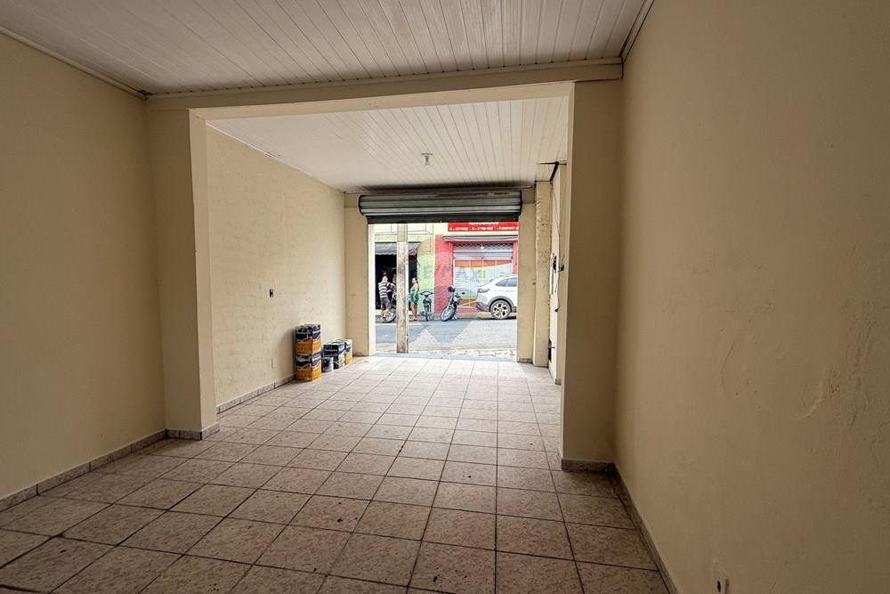 Ponto Comercial - Venda - Bragança Paulista , São Paulo - IMG_7424.JPG - Sala - 690041152-10