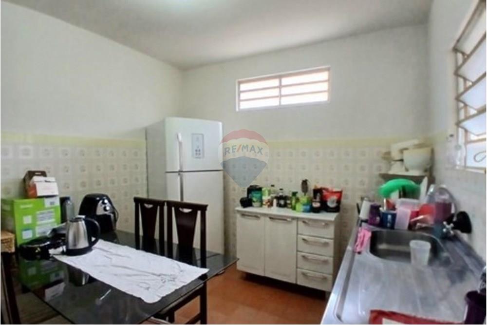 Casa à venda com 5 quartos, 183m² - Foto 29