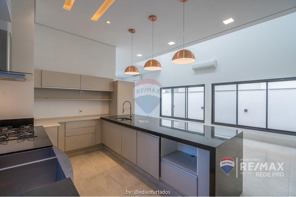 Casa de Condomínio - Alugar - Valinhos , São Paulo - EDI08905EDIVO FURTADO SILVA - RG98002306922 SSPCE - REMAX REDE PRO - 690851099-10 - RESERVA COLONIAL - ROMULO E ELISA_.jpg - 690851099-10