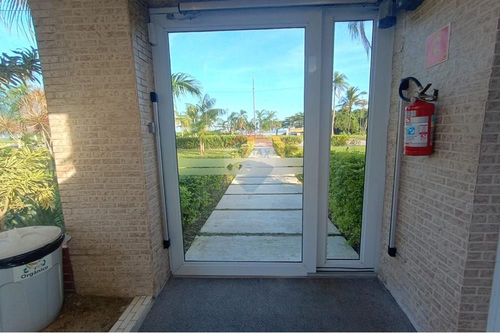 Apartamento - Venda - Bertioga , São Paulo - apartamento-pe-na-areia-com-2-quartos_a-venda-no-Indaia-Bertioga-remax-690341032-29-corretor-Edivaldo-Santos-foto1001.jpg - Jardim Externo - 690341032-38