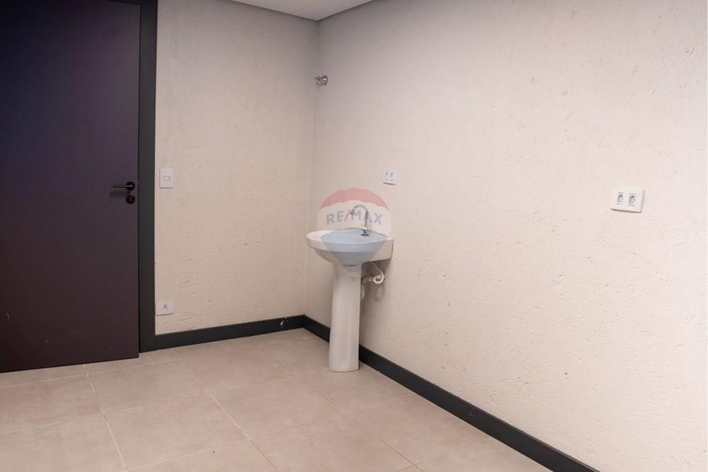 Prédio - Alugar - Atibaia , São Paulo - IMG-20260323-WA0091~2.jpg - 690471187-78