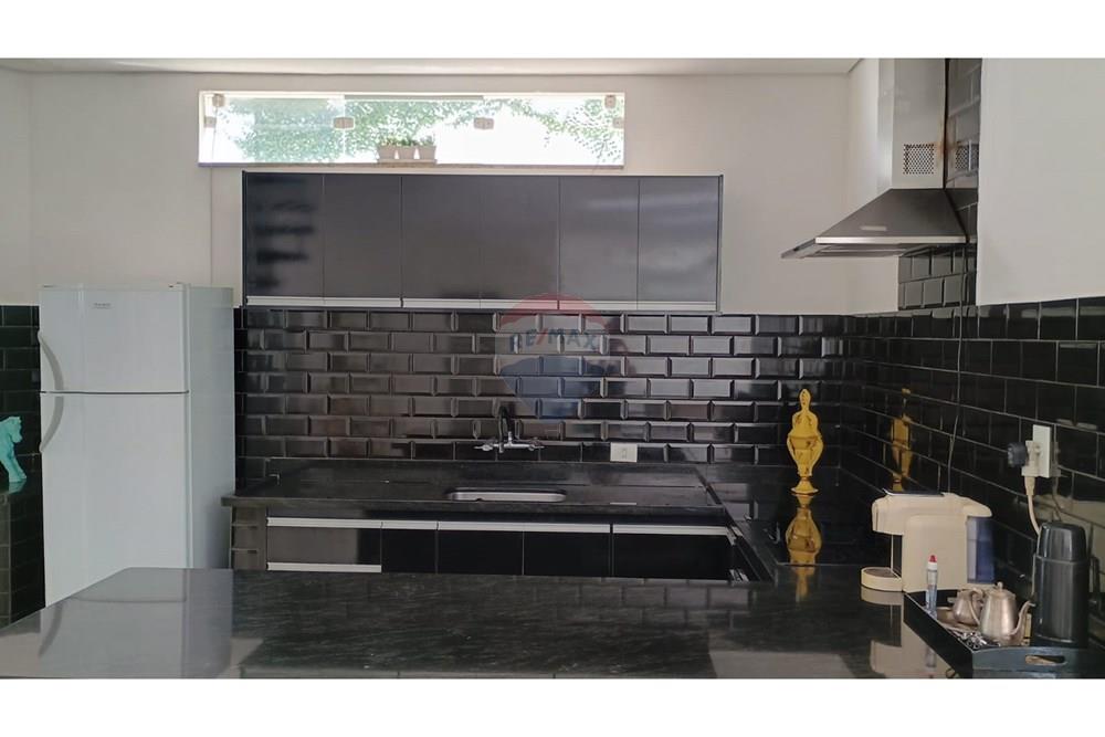 Casa à venda com 3 quartos, 256m² - Foto 19