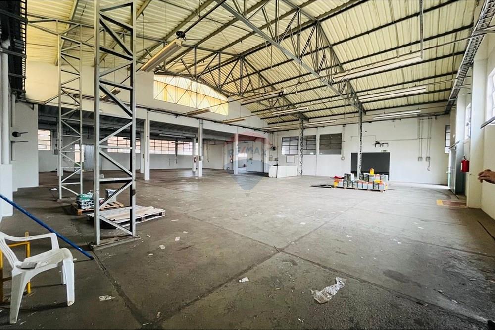 Galpão - Alugar - Valinhos , São Paulo - Galpão superior frontal.jpeg - 690491079-11