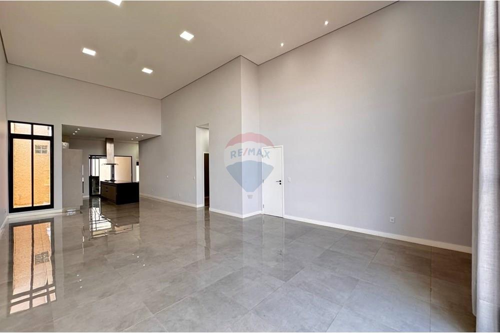 Casa de Condomínio - Venda - Bragança Paulista , São Paulo - photo_5107203641436736619_y.jpg - 690041010-117