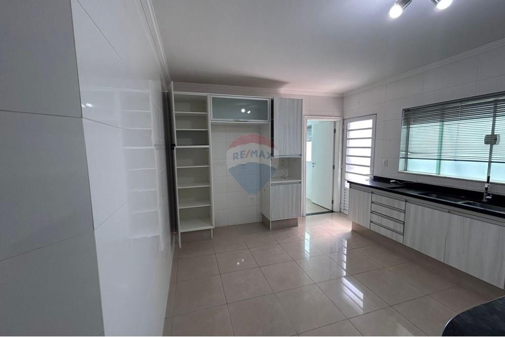 Casa de Condomínio - Alugar - Bragança Paulista , São Paulo - WhatsApp Image 2025-12-03 at 12.01.59 (4).jpeg - 690041159-16