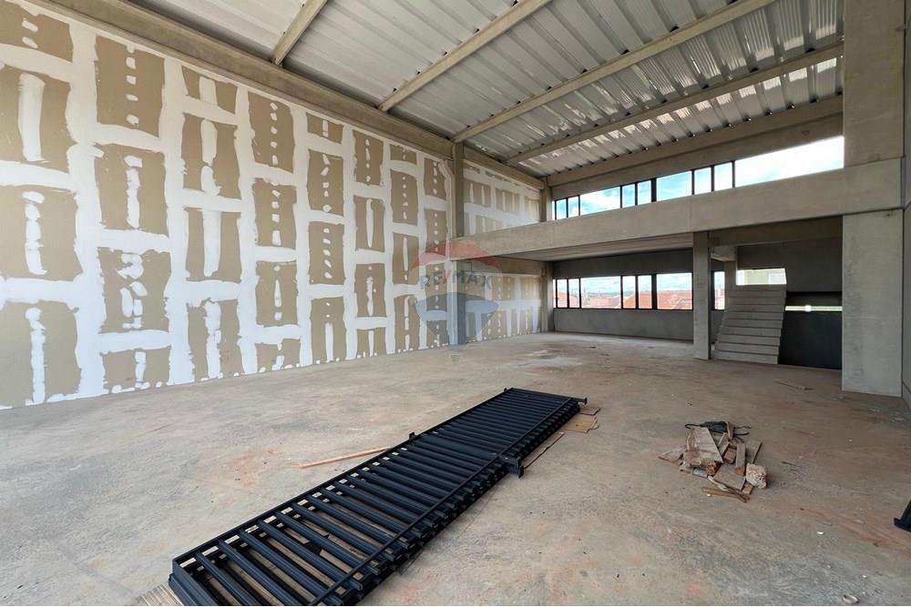 Ponto Comercial - Alugar - Jaguariúna , São Paulo - WhatsApp Image 2025-12-15 at 15.05.45.jpeg - 690671078-411