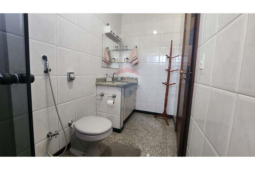 Casa à venda com 3 quartos, 250m² - Foto 70