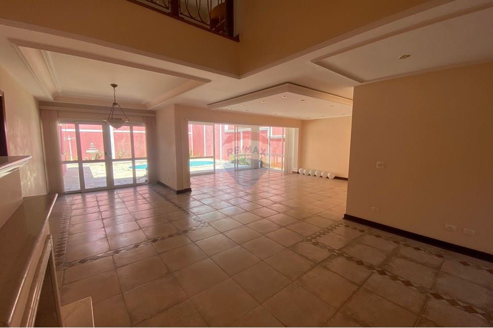 Casa de Condomínio - Alugar - Barueri , São Paulo - 7325c7c1-3f38-4575-a608-722776b275d1.jpg - 690951041-24