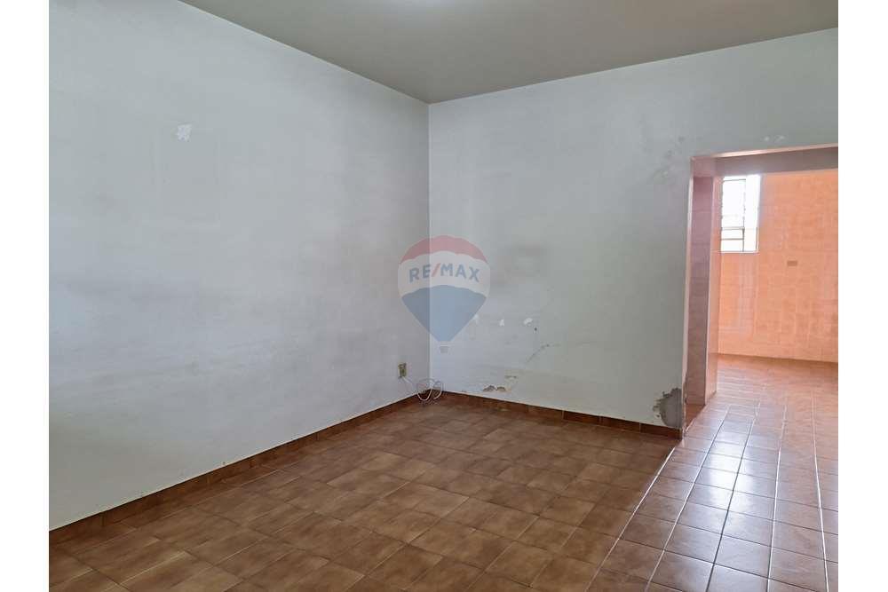 Casa à venda com 6 quartos, 249m² - Foto 41