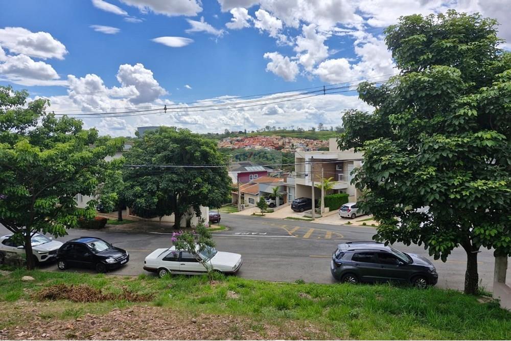 Terreno - Venda - Valinhos , São Paulo - Vista do meio.jpg - 690851002-120