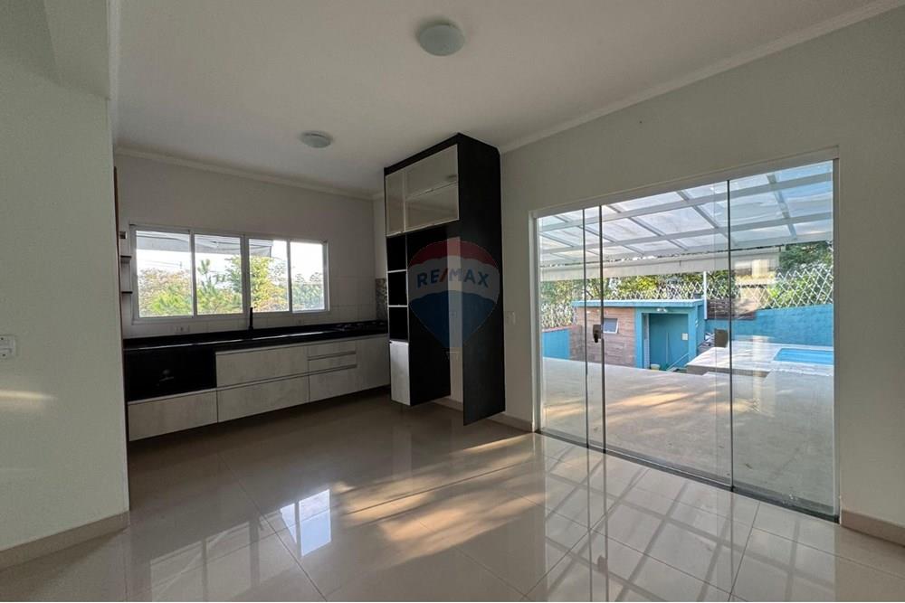 Casa de Condomínio - Alugar - Atibaia , São Paulo - b2969201-3a24-4ee5-9369-fc1b3a9fe54a.jpeg - 690471111-98