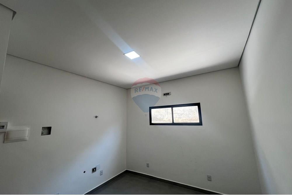 Cj. Comercial/ Sala - Alugar - Bragança Paulista , São Paulo - IMG-20251006-WA0048.jpg - 690041127-53