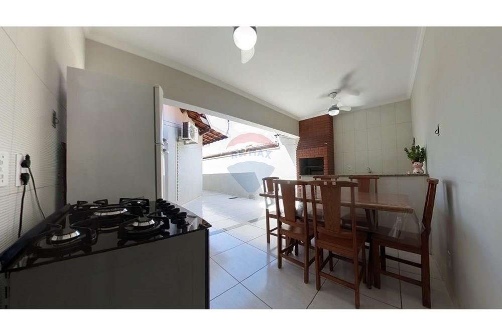 Casa - Venda - Araras , São Paulo - IMG_20251222_142706_00_049_PureShot.jpg - 690691009-192