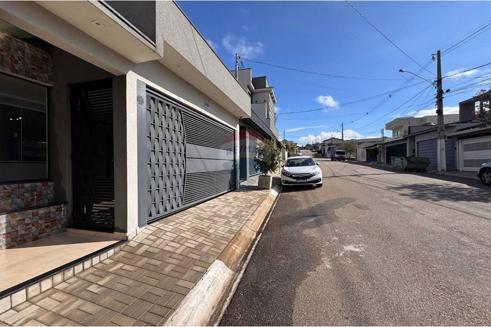 Casa - Venda - Bragança Paulista , São Paulo - photo_5060038363586431764_y.jpg - 690041018-323