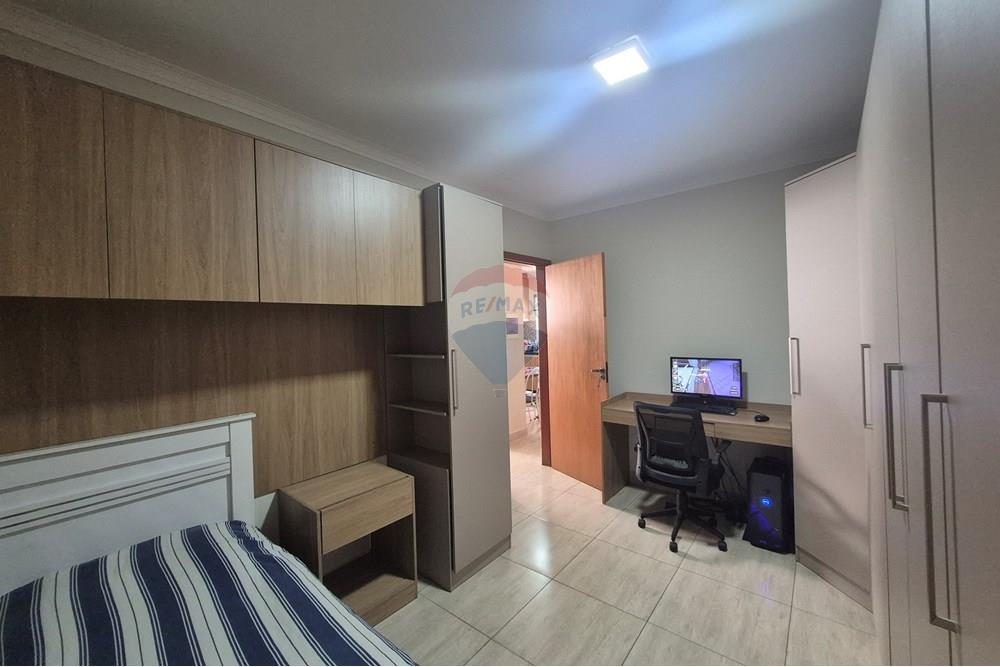 Casa à venda com 3 quartos, 139m² - Foto 10