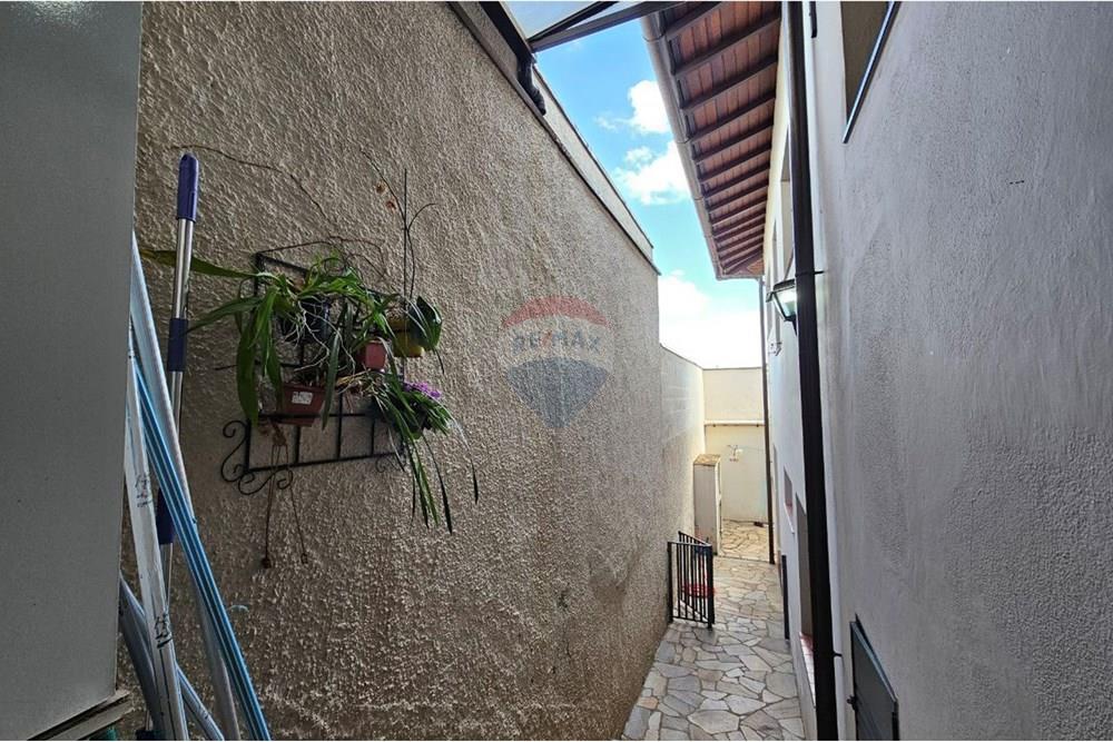 Casa - Venda - Itapira , São Paulo - photo_2025-06-01_15-50-16 (3).jpg - Quintal - 690291048-71