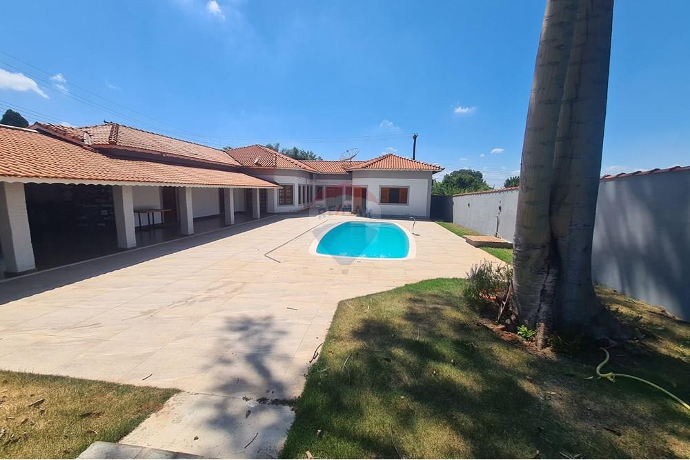 Casa para alugar com 3 quartos, 343m² - Foto 21