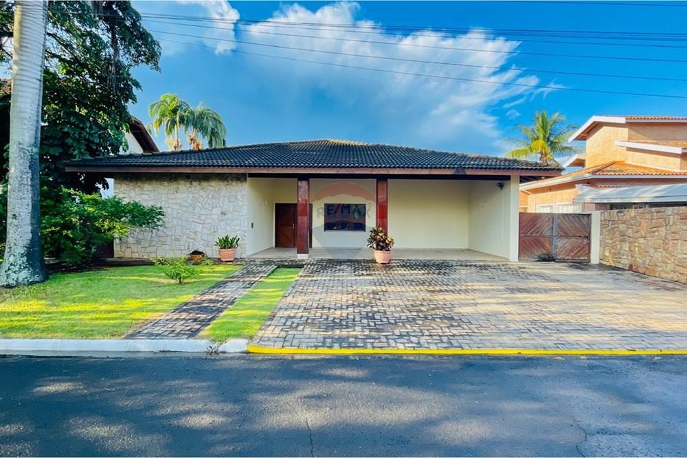 Casa de Condomínio - Alugar - Holambra , São Paulo - WhatsApp Image 2026-01-20 at 16.42.45 (1).jpeg - Garagem - 690671009-94