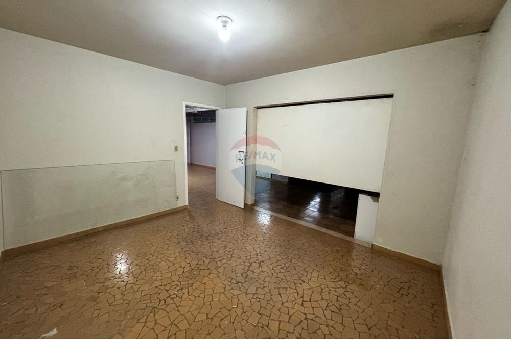 Casa Comercial - Alugar - Bragança Paulista , São Paulo - WhatsApp Image 2025-03-24 at 10.47.41.jpeg - 690041127-26