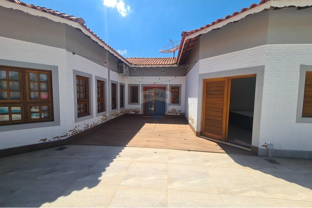 Casa para alugar com 3 quartos, 343m² - Foto 42