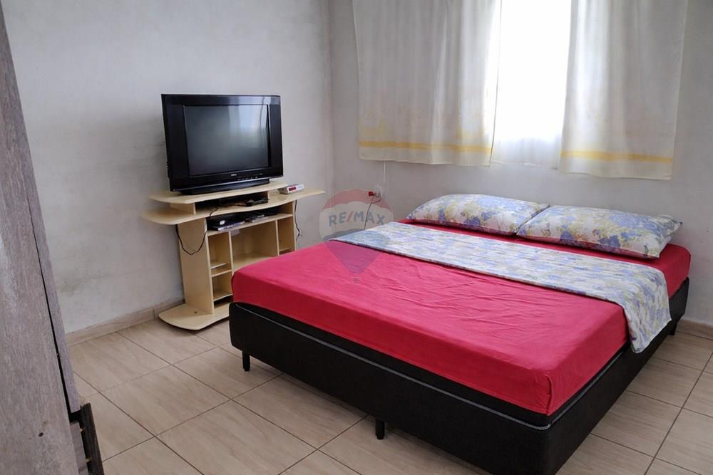 Casa - Venda - Mogi Mirim , São Paulo - Cama arrumada em quarto iluminado.jpg - 690751137-2