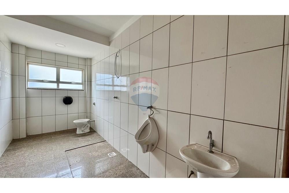 Industrial - Alugar - Santa Bárbara d'Oeste , São Paulo - WhatsApp Image 2026-01-20 at 12.37.28 (13).jpeg - Banheiro - 690231086-70