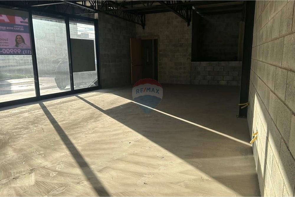 Ponto Comercial - Alugar - Bragança Paulista , São Paulo - WhatsApp Image 2026-02-26 at 22.01.37 (3).jpeg - 690041167-8