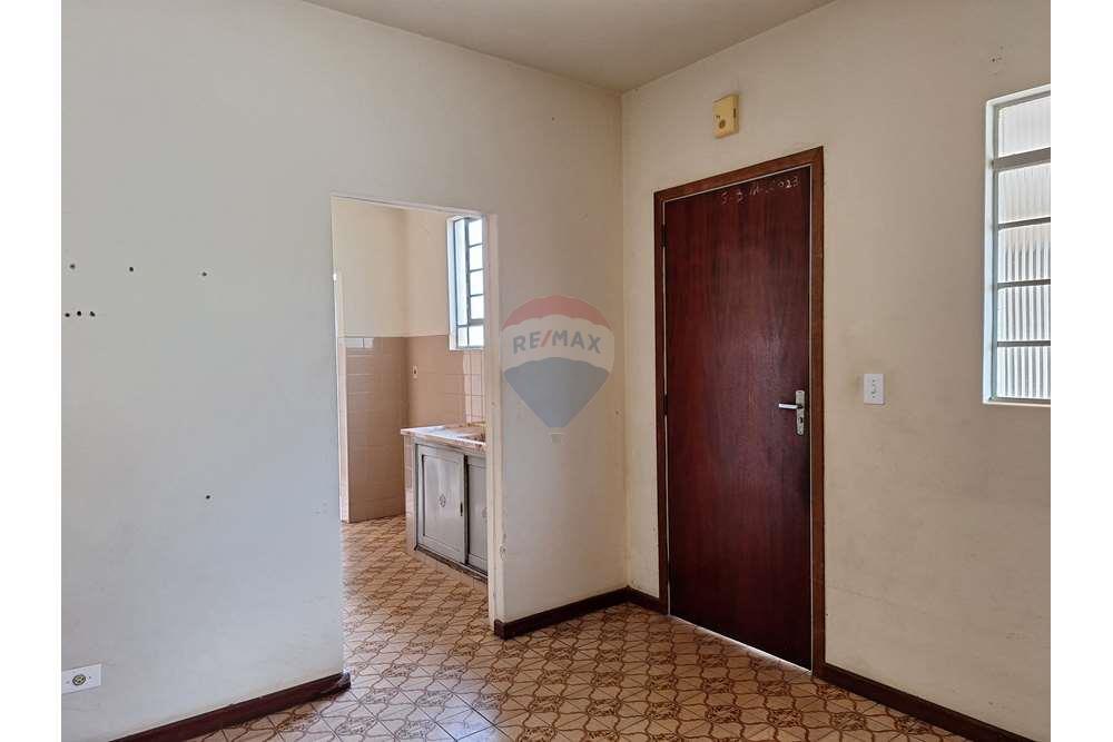 Casa à venda com 6 quartos, 249m² - Foto 101