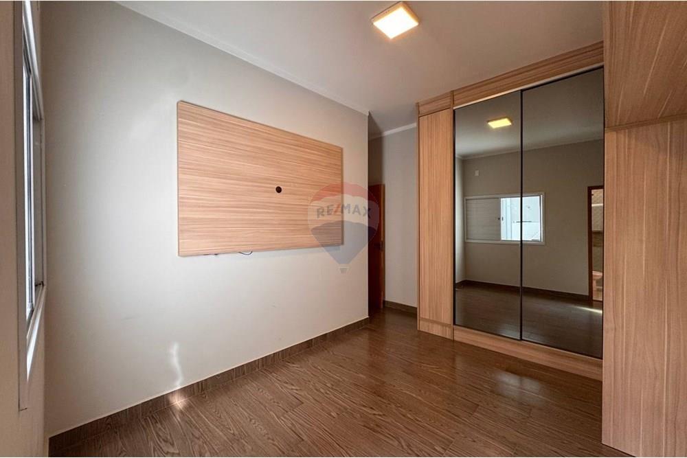 Casa - Venda - Bragança Paulista , São Paulo - photo_5060038363586431797_y.jpg - 690041018-323