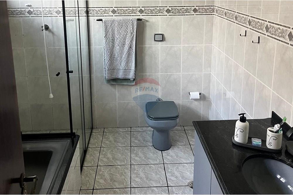 Casa - Alugar - Atibaia , São Paulo - WhatsApp Image 2025-12-07 at 18.24.09 (3).jpeg - Banheiro - 690471149-7