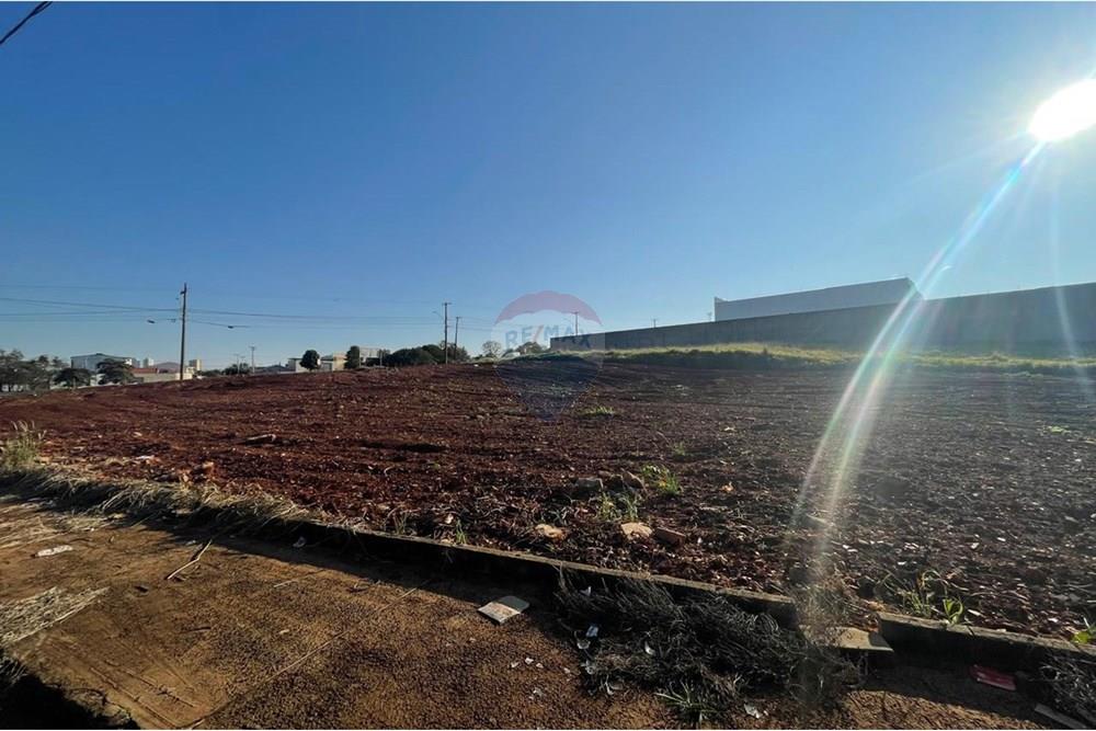 Terreno - Venda - Araraquara , São Paulo - WhatsApp Image 2025-07-02 at 09.56.03 (3).jpeg - 690151067-18