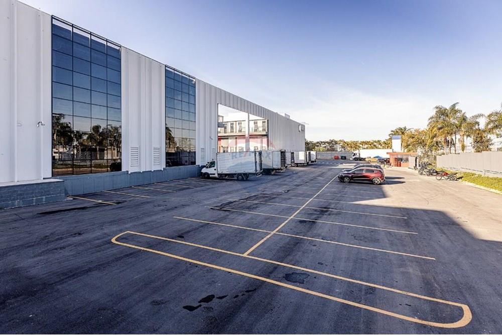 Galpão - Alugar - Barueri , São Paulo - Imagem do WhatsApp de 2025-10-15 à(s) 14.32.37_8e42d5b4.jpg - 691141037-10