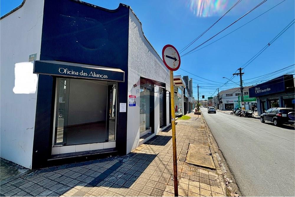 Ponto Comercial/ Loja - Alugar - Mogi Guaçu , São Paulo - IMG_4744.JPG - Pátio interno - 690521118-124