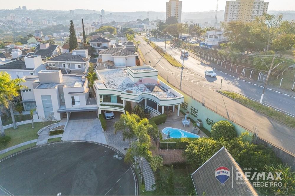 Casa de Condomínio - Venda - Valinhos , São Paulo - DJI_20250815165052_0003_D_EDIVOFURTAEDIVOFURTADO-RG98002306922 SSPCE - Villagio Fiorentino -  REDE PRO II - 690851076-157 - GILB - 690851076-157