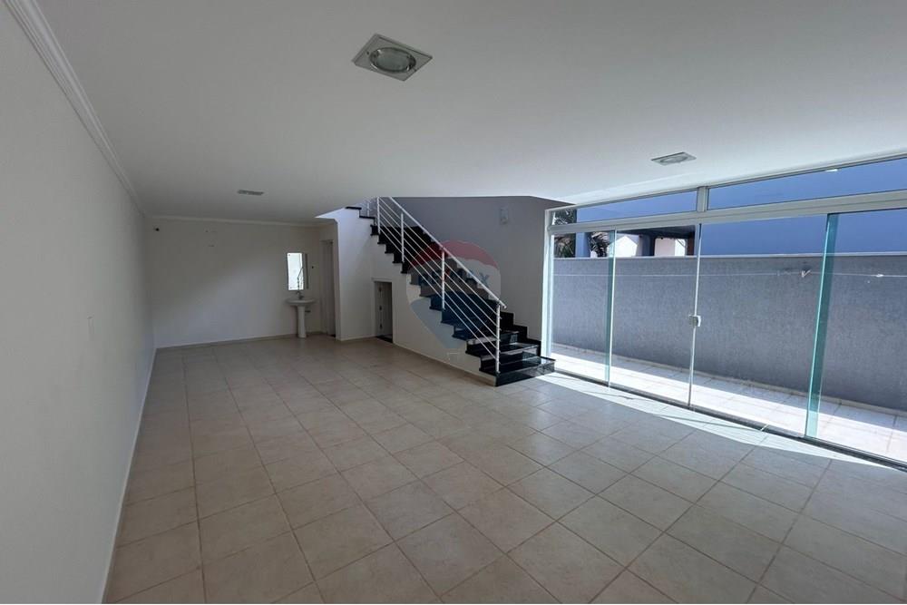 Casa de Condomínio - Alugar - Bragança Paulista , São Paulo - WhatsApp Image 2025-12-03 at 12.02.00 (5).jpeg - 690041159-16