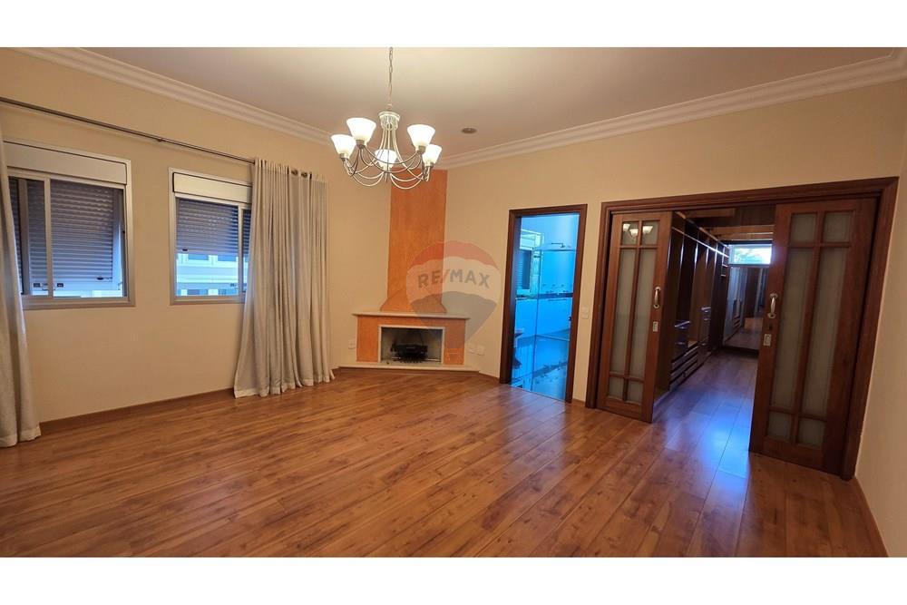 Casa de Condomínio - Venda - Barueri , São Paulo - 20251129_163942.jpg - 690951041-29